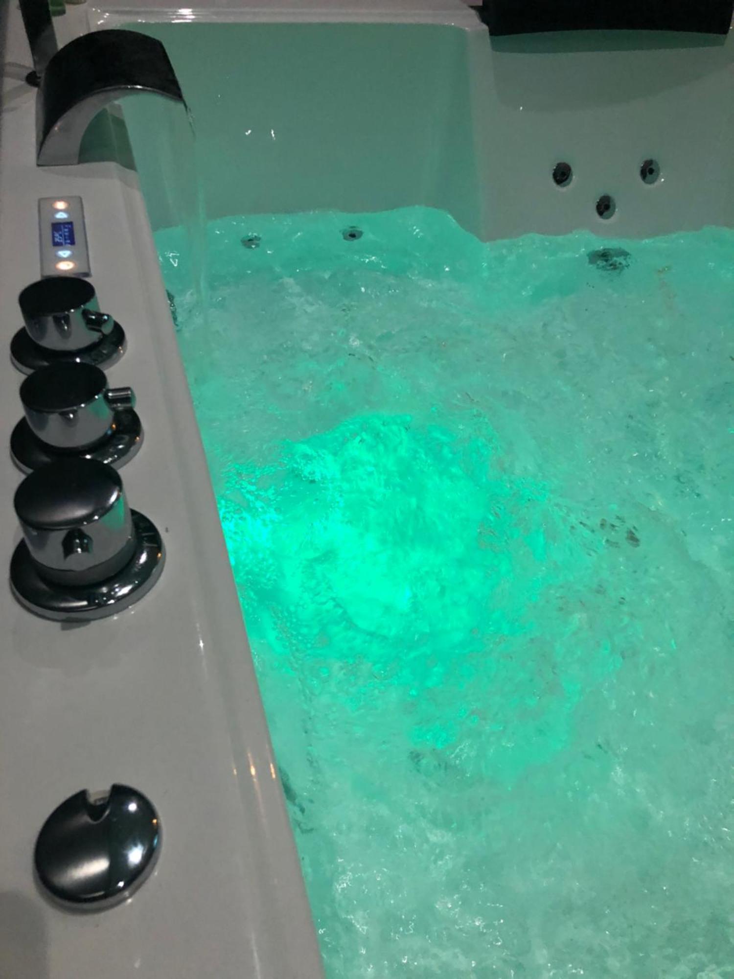 Appart-Hotel De Standing Avec Jacuzzi Privatisable En Option Périgueux Exterior foto